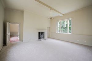 Sitting room- click for photo gallery